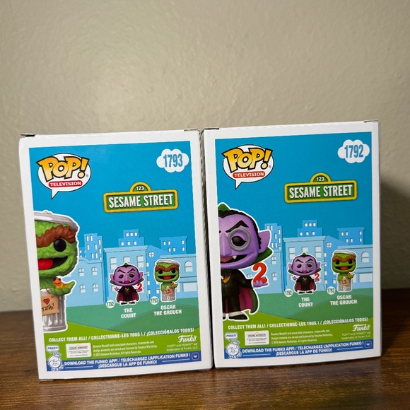 Funko Pop - Sesame Street - Oscar the Grouch Flocked #1793 + The Count #1792 - Picture 4 of 5